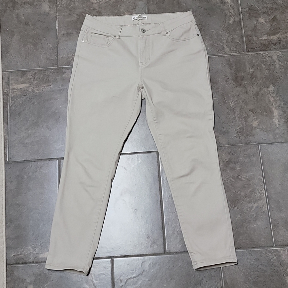 Artisan NY jegging crops